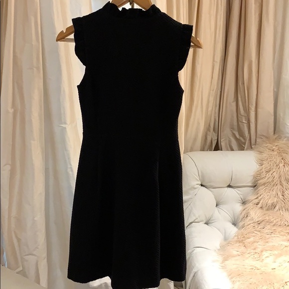 Dress - Picture 6 of 6